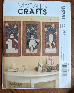 UNCUT McCall's Pattern M5781 Mini Christmas Quilts